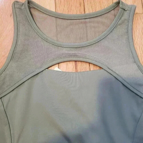 GUESS | Sage Green Lightly Lined Sports Bra Sizes XSmall and Medium - Picture 3 of 6